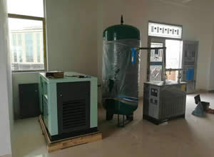​南京某某印刷厂有限公司空压机设备、储气罐设备安装现场